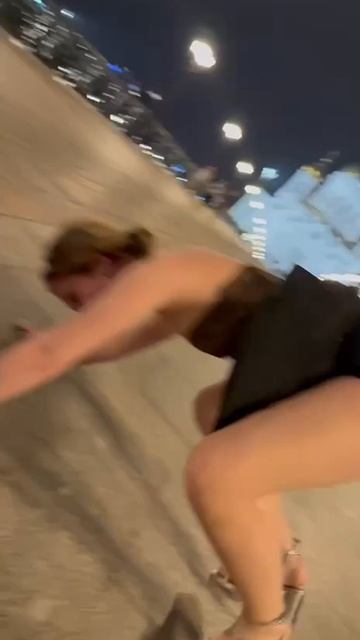 Íîðìàëüíû òàêèå òàíöû íàïðîòèâ õðàìà?