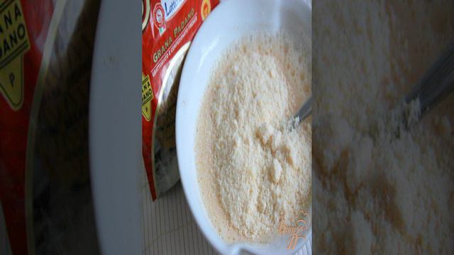 Клафути с брокколи, пармезаном и кешью